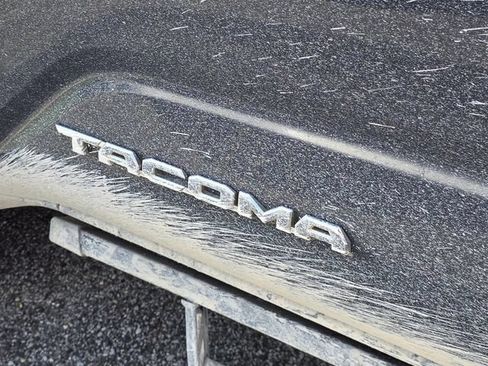 Used 2024 Toyota Tacoma SR5 AWD/4WD image 15