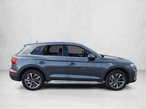 Used 2023 Audi Q5 2.0T Premium w/ Convenience Package AWD/4WD image 4