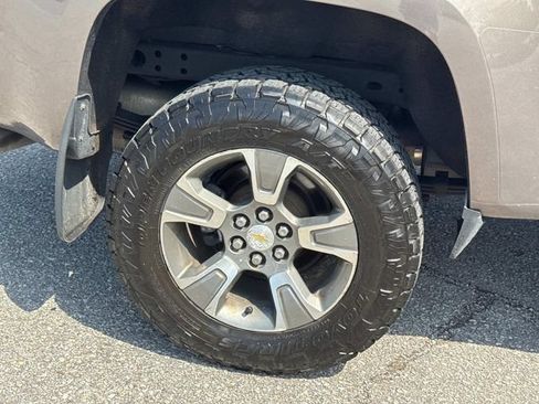 Used 2016 Chevrolet Colorado Z71 AWD/4WD image 11
