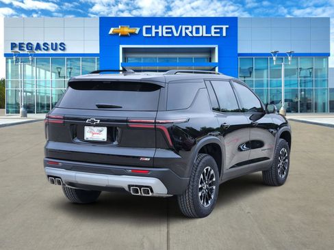 New 2026 Chevrolet Traverse Z71 w/ Driver Confidence Package AWD/4WD image 5