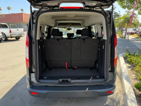 Used 2018 Ford Transit Connect XL FWD image 10