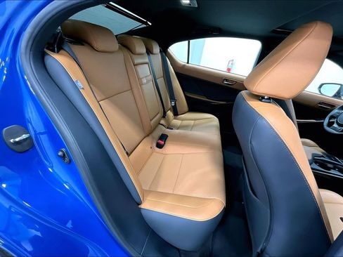 Used 2023 Lexus IS 300 w/ Premium Package RWD image 27