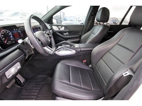 Used 2024 Mercedes-Benz GLS 450 4MATIC image 6