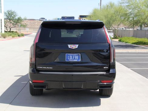 Used 2023 Cadillac Escalade ESV Sport Platinum AWD/4WD image 6
