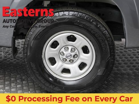 Used 2022 Nissan Frontier S RWD image 8