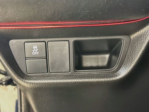Certified 2025 Honda HR-V LX image 9