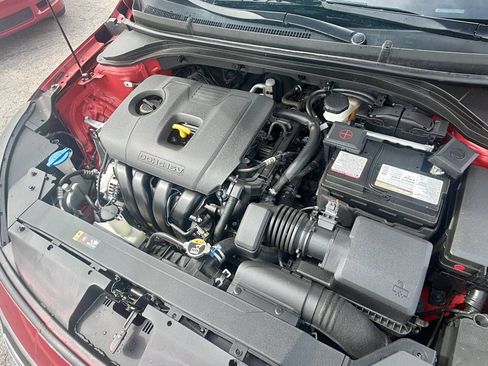 Used 2020 Hyundai Elantra SEL FWD image 33