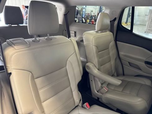 Used 2018 GMC Acadia Denali w/ Technology Package AWD/4WD image 14