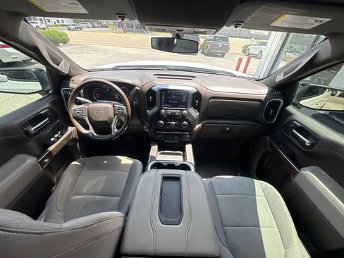 Used 2020 Chevrolet Silverado 1500 RST AWD/4WD image 20