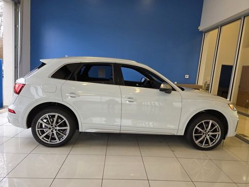 Used 2022 Audi SQ5 Premium Plus w/ Premium Plus Package image 5