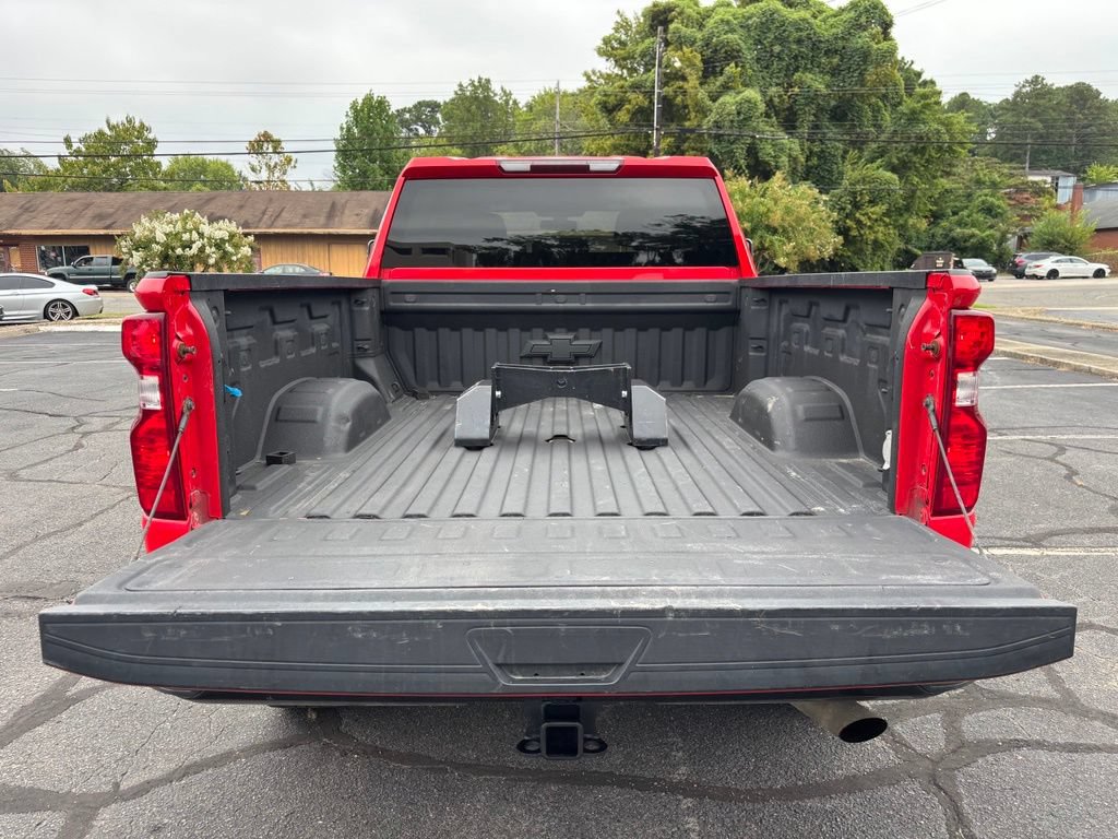 Used 2022 Chevrolet Silverado 2500 Custom w/ Custom Value Package AWD/4WD image 11