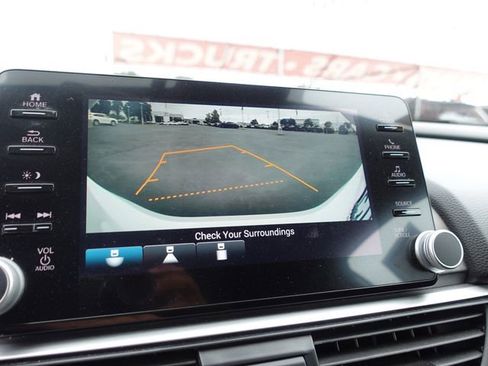 Used 2021 Honda Accord LX image 17