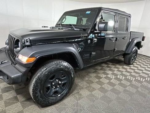 Used 2022 Jeep Gladiator Sport AWD/4WD image 7