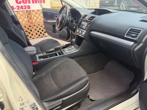 Used 2015 Subaru Crosstrek 2.0i Premium image 13