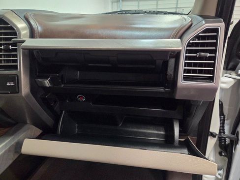 Used 2019 Ford F350 Limited AWD/4WD image 41