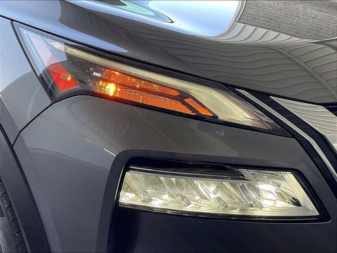 Used 2023 Nissan Rogue SV AWD/4WD image 32