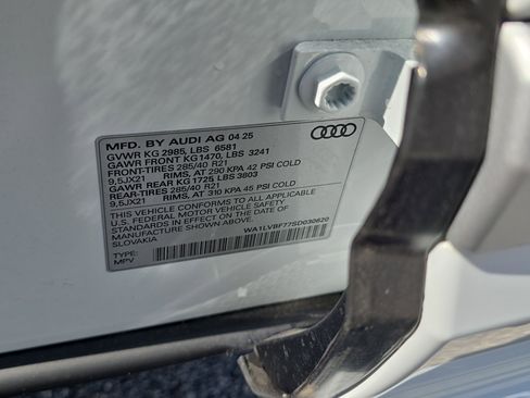 New 2025 Audi Q7 Premium Plus image 35