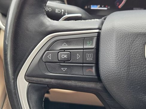 Used 2022 Jeep Grand Cherokee Limited AWD/4WD image 36