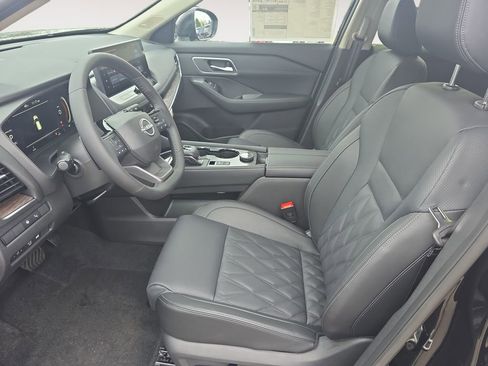 New 2026 Nissan Rogue Platinum w/ Platinum Premium Package image 9