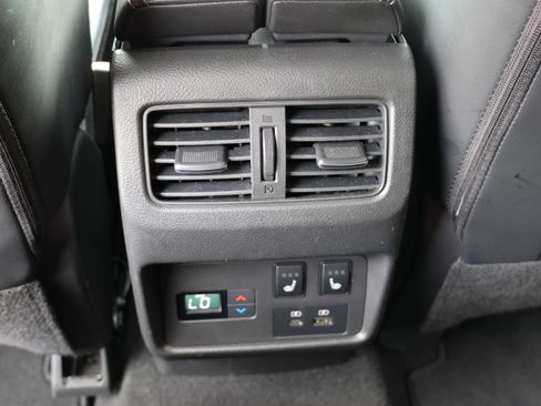 Used 2021 Nissan Rogue Platinum AWD/4WD image 18