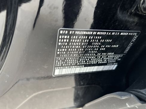 Certified 2025 Volkswagen Taos S image 31