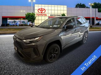 Used 2023 Toyota RAV4 LE AWD/4WD video 1