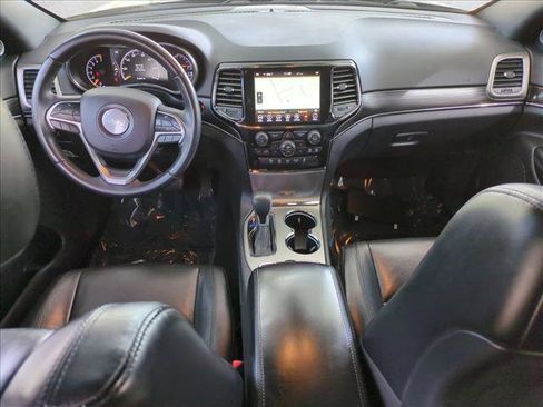 Used 2019 Jeep Grand Cherokee Limited image 18