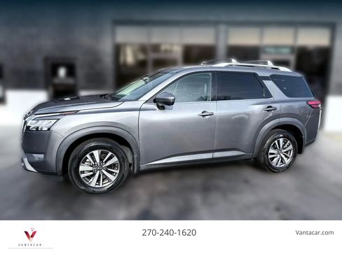 Used 2022 Nissan Pathfinder SL image 1