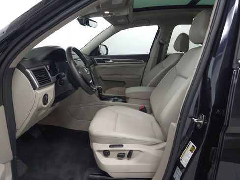 Used 2019 Volkswagen Atlas SEL AWD/4WD image 4