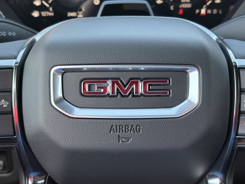 New 2026 GMC Yukon AT4 Ultimate w/ LPO, Floor Liner Package image 37