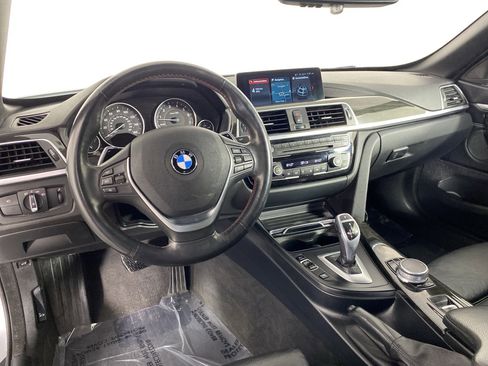 Used 2018 BMW 430i Convertible image 19