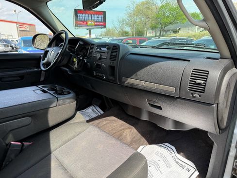 Used 2013 Chevrolet Silverado 2500 LT w/ Interior Plus Package image 33