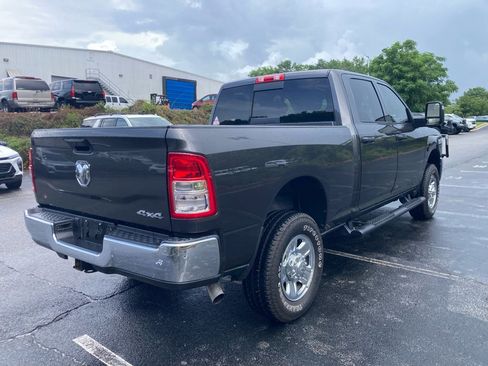 Used 2024 RAM 2500 Tradesman w/ Chrome Appearance Group AWD/4WD image 5