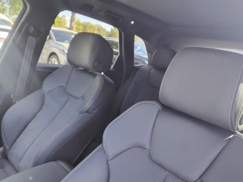 Certified 2024 Audi Q5 e Premium Plus w/ Premium Plus Package image 18