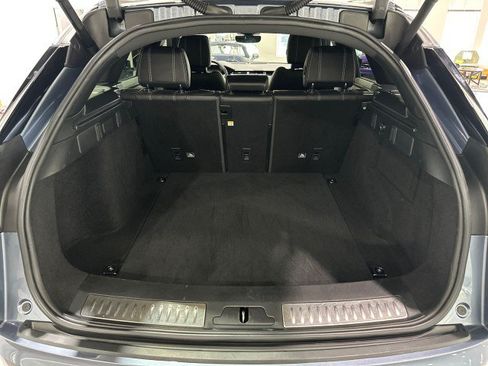 Used 2019 Land Rover Range Rover Velar R-Dynamic SE AWD/4WD image 38