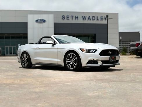 Used 2016 Ford Mustang GT Premium RWD image 1