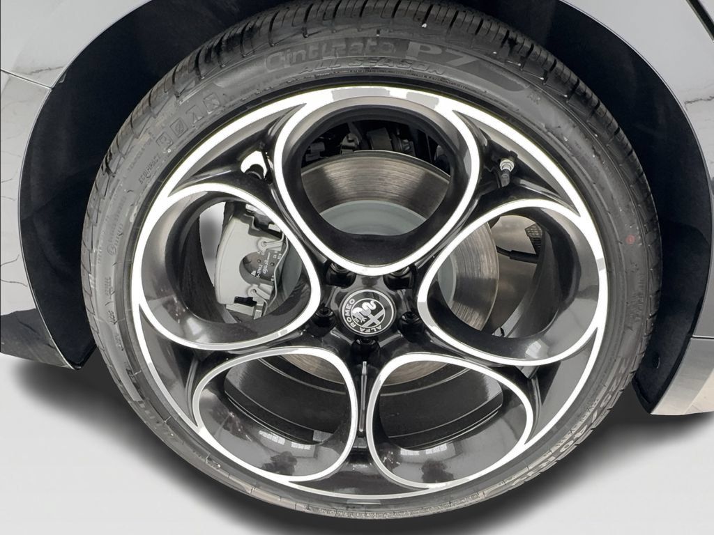 New 2026 Alfa Romeo Giulia RWD image 15