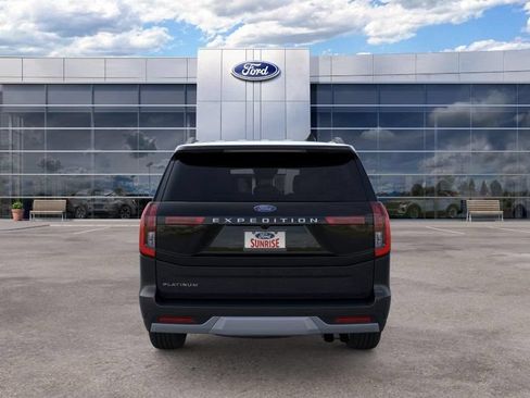 New 2026 Ford Expedition Platinum w/ Platinum Ultimate Package AWD/4WD image 5