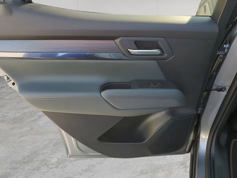 New 2026 GMC Terrain AT4 w/ Convenience Package III image 17