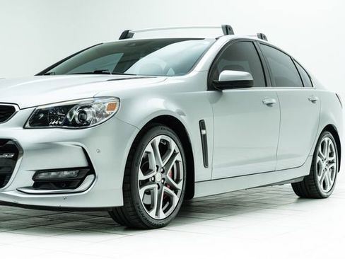 Used 2017 Chevrolet SS image 9