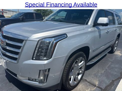 Used 2019 Cadillac Escalade ESV Luxury AWD/4WD image 1