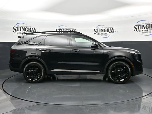 Used 2025 Kia Sorento SX Prestige w/ Olive Brown Leather Package image 8
