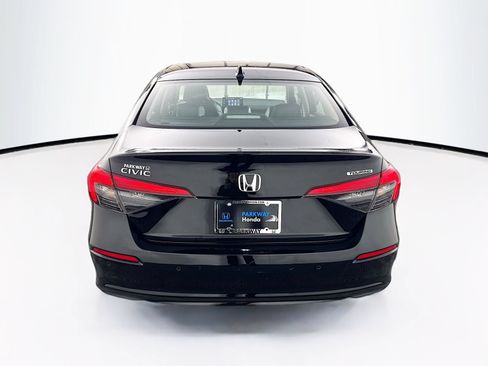 Used 2022 Honda Civic Touring image 7