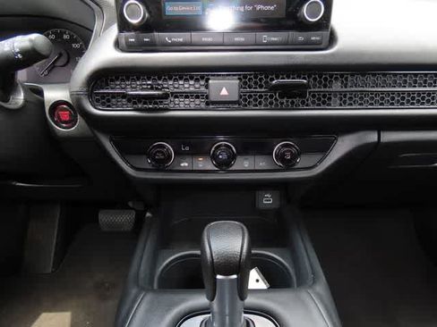 Used 2023 Honda HR-V LX image 20