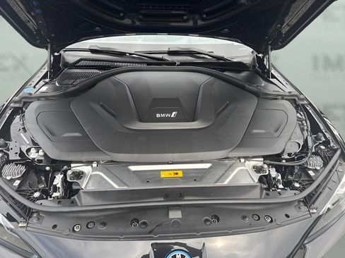 Used 2023 BMW i4 eDrive35 RWD image 21