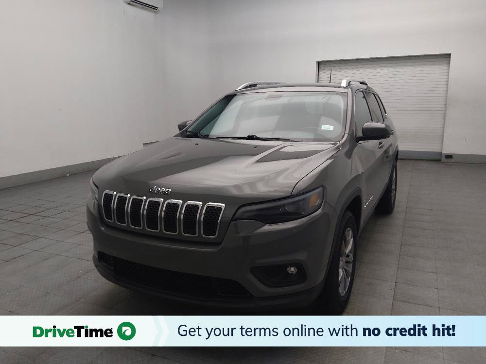 Used 2019 Jeep Cherokee Latitude Plus w/ Cold Weather Group AWD/4WD image 1