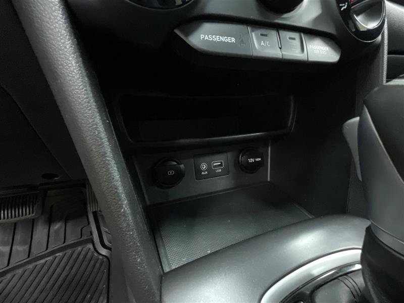 Used 2021 Hyundai Kona SEL AWD/4WD image 16