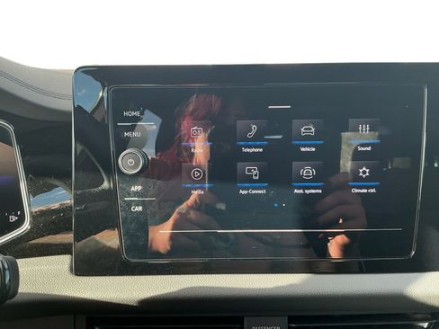 New 2025 Volkswagen Jetta Sport image 18