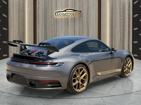 Used 2020 Porsche 911 Carrera 4 AWD/4WD image 11