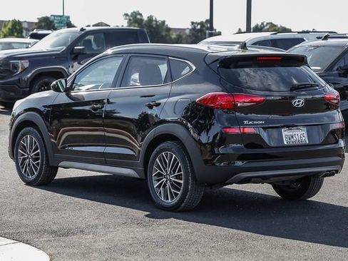 Used 2021 Hyundai Tucson SEL FWD image 2